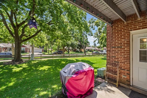 Tiny photo for 196 Grove Avenue #B, Des Plaines, IL 60016 (MLS # 12700992)