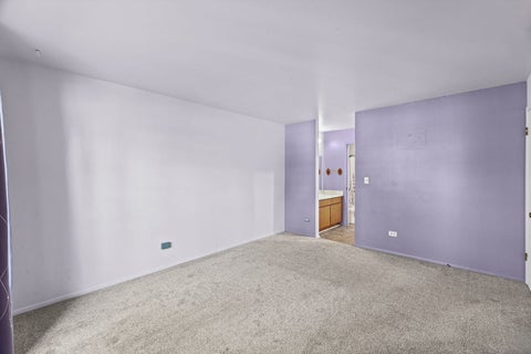 Tiny photo for 196 Grove Avenue #B, Des Plaines, IL 60016 (MLS # 12700992)