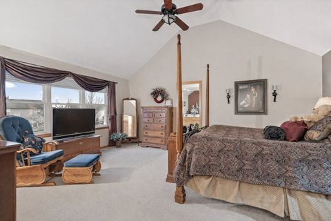 Tiny photo for 2 Margate Court, Lake In The Hills, IL 60156 (MLS # 12523896)