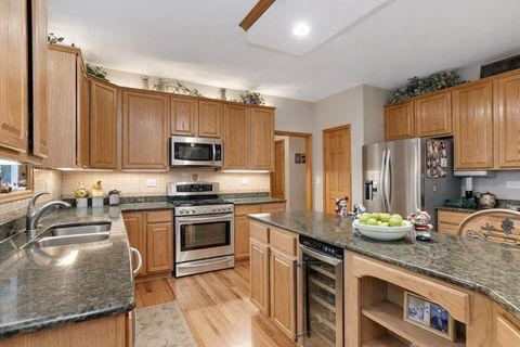 Tiny photo for 2 Margate Court, Lake In The Hills, IL 60156 (MLS # 12523896)