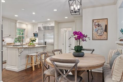 Tiny photo for 180 Apple Tree Road, Winnetka, IL 60093 (MLS # 12488843)