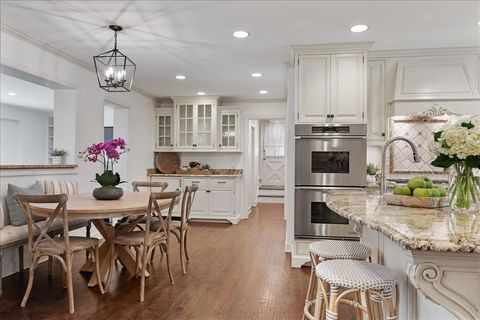 Tiny photo for 180 Apple Tree Road, Winnetka, IL 60093 (MLS # 12488843)