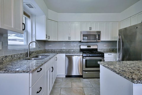 Tiny photo for 1652 Heidorn Avenue, Westchester, IL 60154 (MLS # 12782268)