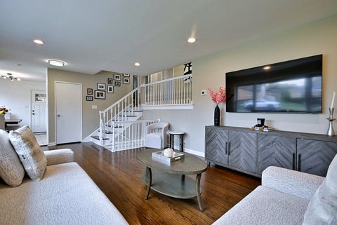 Tiny photo for 1652 Heidorn Avenue, Westchester, IL 60154 (MLS # 12782268)