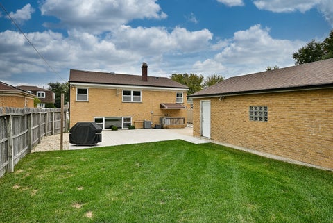 Tiny photo for 1652 Heidorn Avenue, Westchester, IL 60154 (MLS # 12782268)