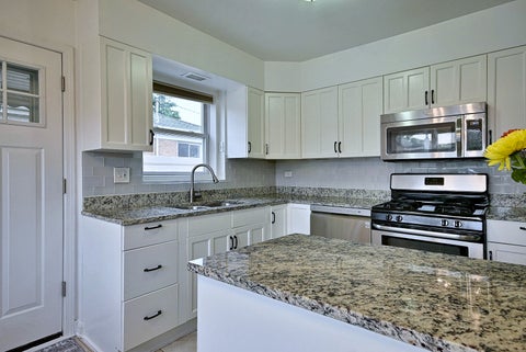 Tiny photo for 1652 Heidorn Avenue, Westchester, IL 60154 (MLS # 12782268)