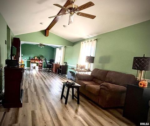 Tiny photo for 200 Williford Road, Jonesboro, IL 62952 (MLS # QC4268741)