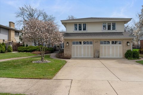 Photo of 631 S Fern Court, Elmhurst, IL 60126 (MLS # 12617862)