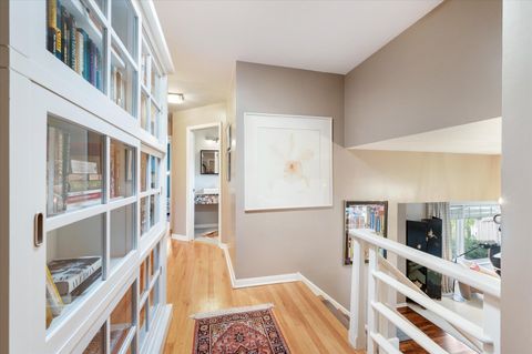 Tiny photo for 631 S Fern Court, Elmhurst, IL 60126 (MLS # 12617862)