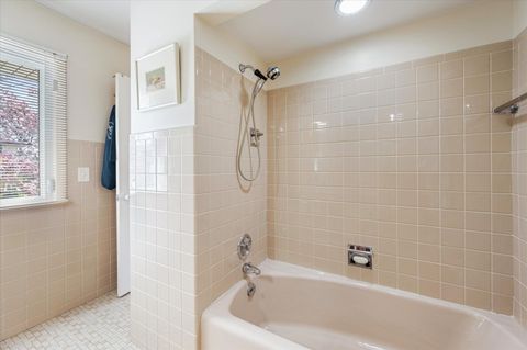 Tiny photo for 631 S Fern Court, Elmhurst, IL 60126 (MLS # 12617862)