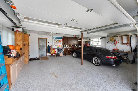 Tiny photo for 631 S Fern Court, Elmhurst, IL 60126 (MLS # 12617862)