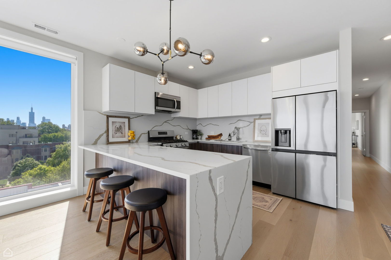 2342 W Adams Street 505
