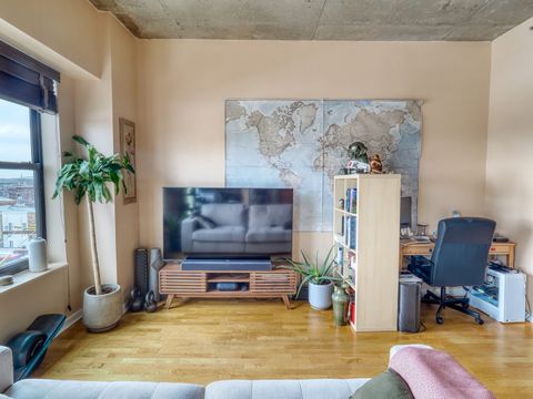 Tiny photo for 1122 W Catalpa Avenue #611, Chicago, IL 60640 (MLS # 12531818)