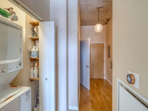 Tiny photo for 1122 W Catalpa Avenue #611, Chicago, IL 60640 (MLS # 12531818)