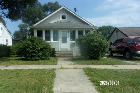 Photo of 816 S Fifth Street S, Hoopeston, IL 60942 (MLS # 12749659)