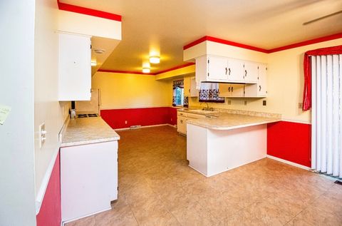 Tiny photo for 911 COLONADE Road, Shorewood, IL 60404 (MLS # 12576659)