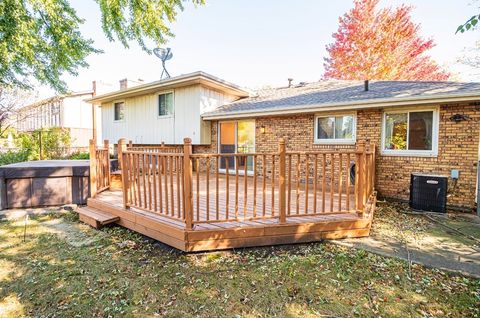 Tiny photo for 911 COLONADE Road, Shorewood, IL 60404 (MLS # 12576659)