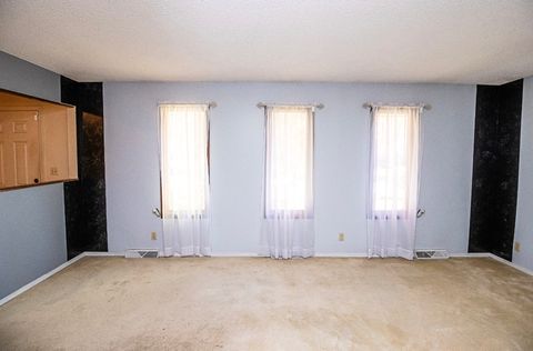 Tiny photo for 911 COLONADE Road, Shorewood, IL 60404 (MLS # 12576659)