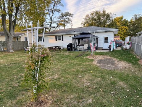 Tiny photo for 1116 Eastview Drive, Paxton, IL 60957 (MLS # 12507422)
