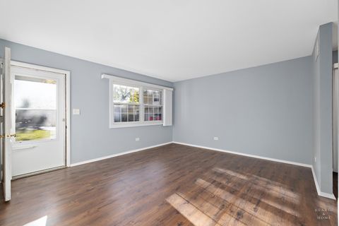 Tiny photo for 1208 Quincy Court, Wheeling, IL 60090 (MLS # 12503741)