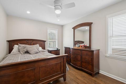 Tiny photo for 6341 N Tripp Avenue, Chicago, IL 60646 (MLS # 12669503)