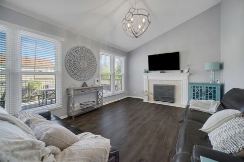 Tiny photo for 35 CHARLES Court, Vernon Hills, IL 60061 (MLS # 12483722)