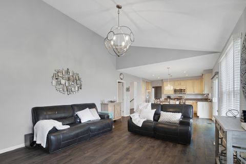 Tiny photo for 35 CHARLES Court, Vernon Hills, IL 60061 (MLS # 12483722)