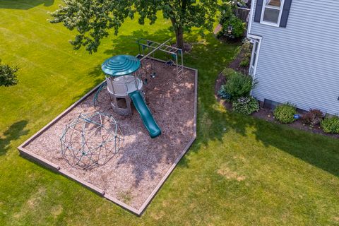 Tiny photo for 35 CHARLES Court, Vernon Hills, IL 60061 (MLS # 12483722)