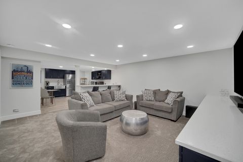 Tiny photo for 35 CHARLES Court, Vernon Hills, IL 60061 (MLS # 12483722)