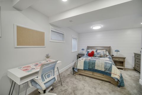 Tiny photo for 35 CHARLES Court, Vernon Hills, IL 60061 (MLS # 12483722)