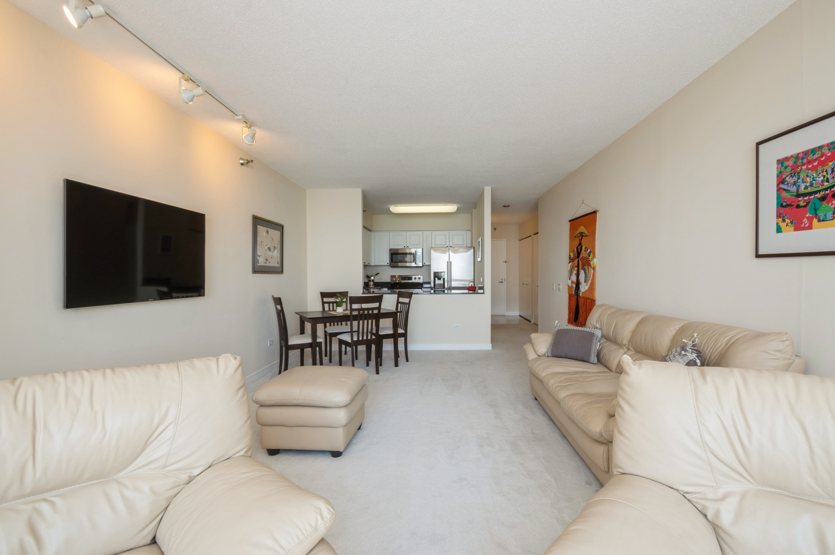 512 N Mcclurg Court 4806