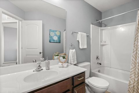 Tiny photo for 671 Anchorage Court, Pingree Grove, IL 60140 (MLS # 12622324)