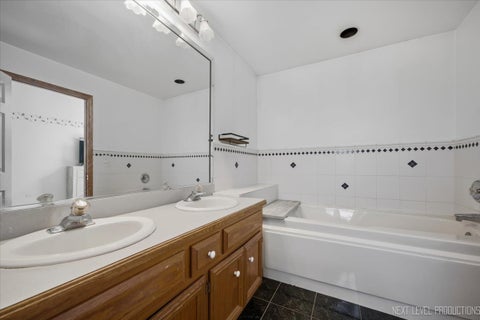 Tiny photo for 2515 Northlake Court, Lockport, IL 60441 (MLS # 12709488)
