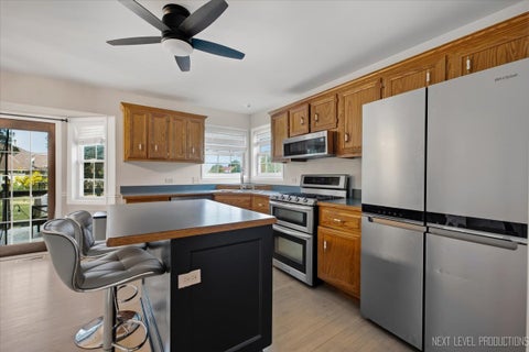 Tiny photo for 2515 Northlake Court, Lockport, IL 60441 (MLS # 12709488)