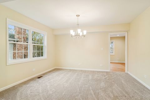 Tiny photo for 630 Woodhollow Lane, Buffalo Grove, IL 60089 (MLS # 12523369)