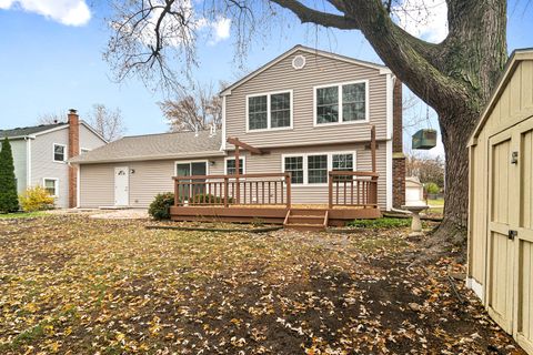 Tiny photo for 630 Woodhollow Lane, Buffalo Grove, IL 60089 (MLS # 12523369)