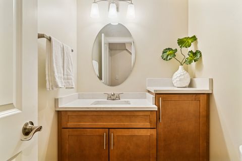 Tiny photo for 630 Woodhollow Lane, Buffalo Grove, IL 60089 (MLS # 12523369)