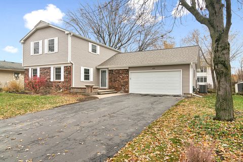 Tiny photo for 630 Woodhollow Lane, Buffalo Grove, IL 60089 (MLS # 12523369)