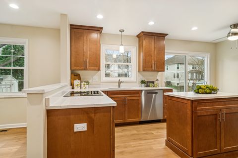 Tiny photo for 630 Woodhollow Lane, Buffalo Grove, IL 60089 (MLS # 12523369)