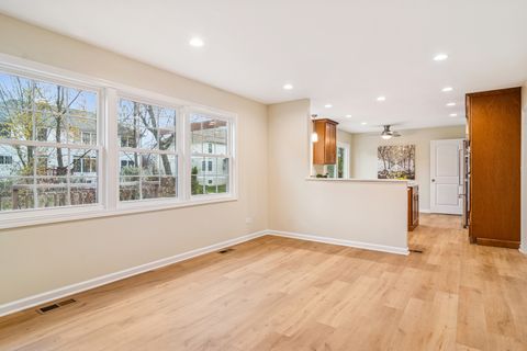 Tiny photo for 630 Woodhollow Lane, Buffalo Grove, IL 60089 (MLS # 12523369)