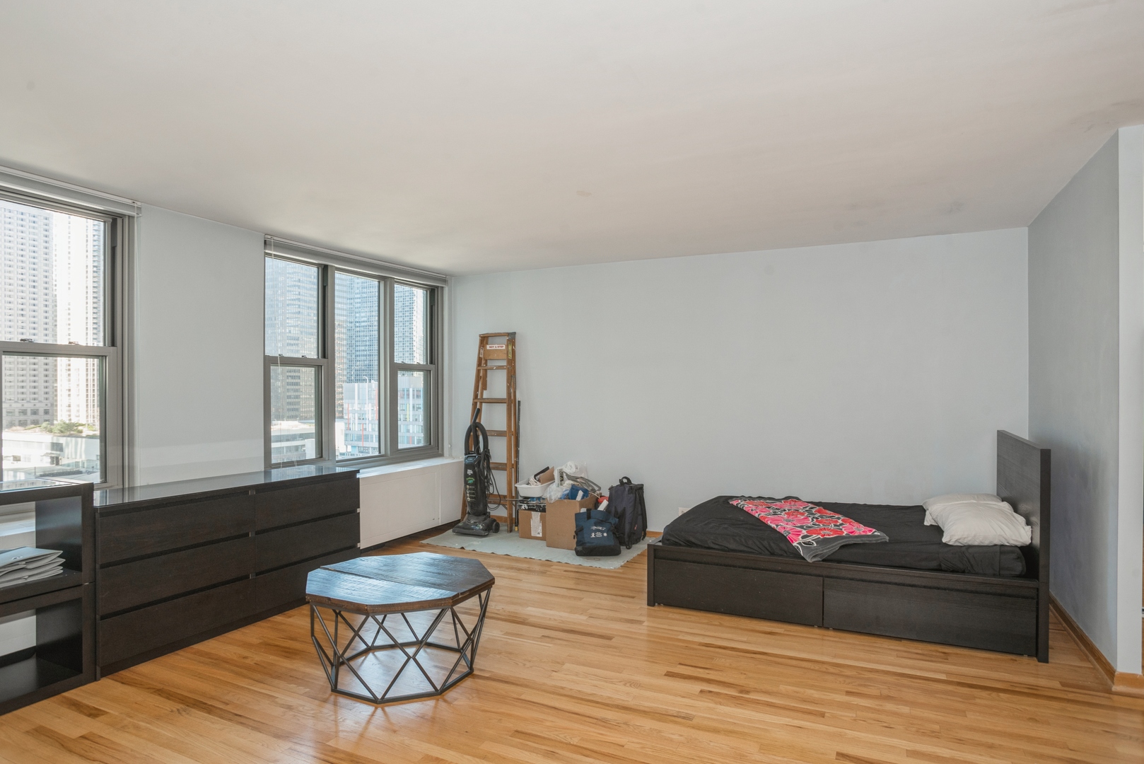 400 E RANDOLPH Street 1522