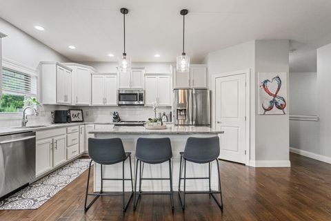 Tiny photo for 1604 Kassen Avenue, Mahomet, IL 61853 (MLS # 12531706)