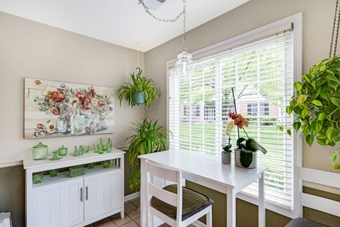 Tiny photo for 1246 E Evergreen Drive #7, Palatine, IL 60074 (MLS # 12641737)