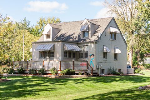 Photo of 880 Bemis Road, Glen Ellyn, IL 60137 (MLS # 12585666)