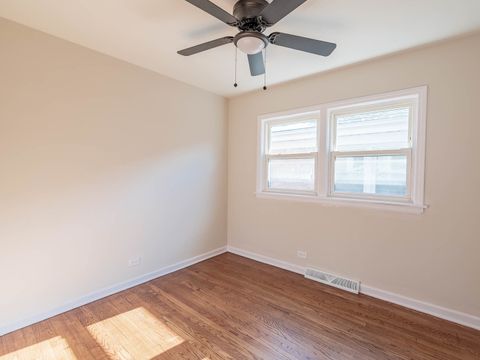 Tiny photo for 8419 S King Drive, Chicago, IL 60619 (MLS # 12560379)