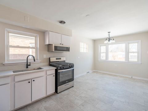 Tiny photo for 8419 S King Drive, Chicago, IL 60619 (MLS # 12560379)