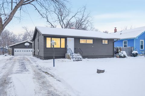 Photo of 1054 Elliott Avenue, Aurora, IL 60505 (MLS # 12524617)