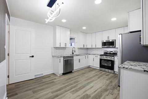 Tiny photo for 1054 Elliott Avenue, Aurora, IL 60505 (MLS # 12524617)