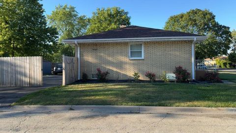 Tiny photo for 2738 Gabriel Avenue, Zion, IL 60099 (MLS # 12481501)