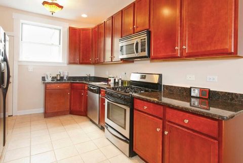 Tiny photo for 1511 W Pratt Boulevard #3, Chicago, IL 60626 (MLS # 12522793)
